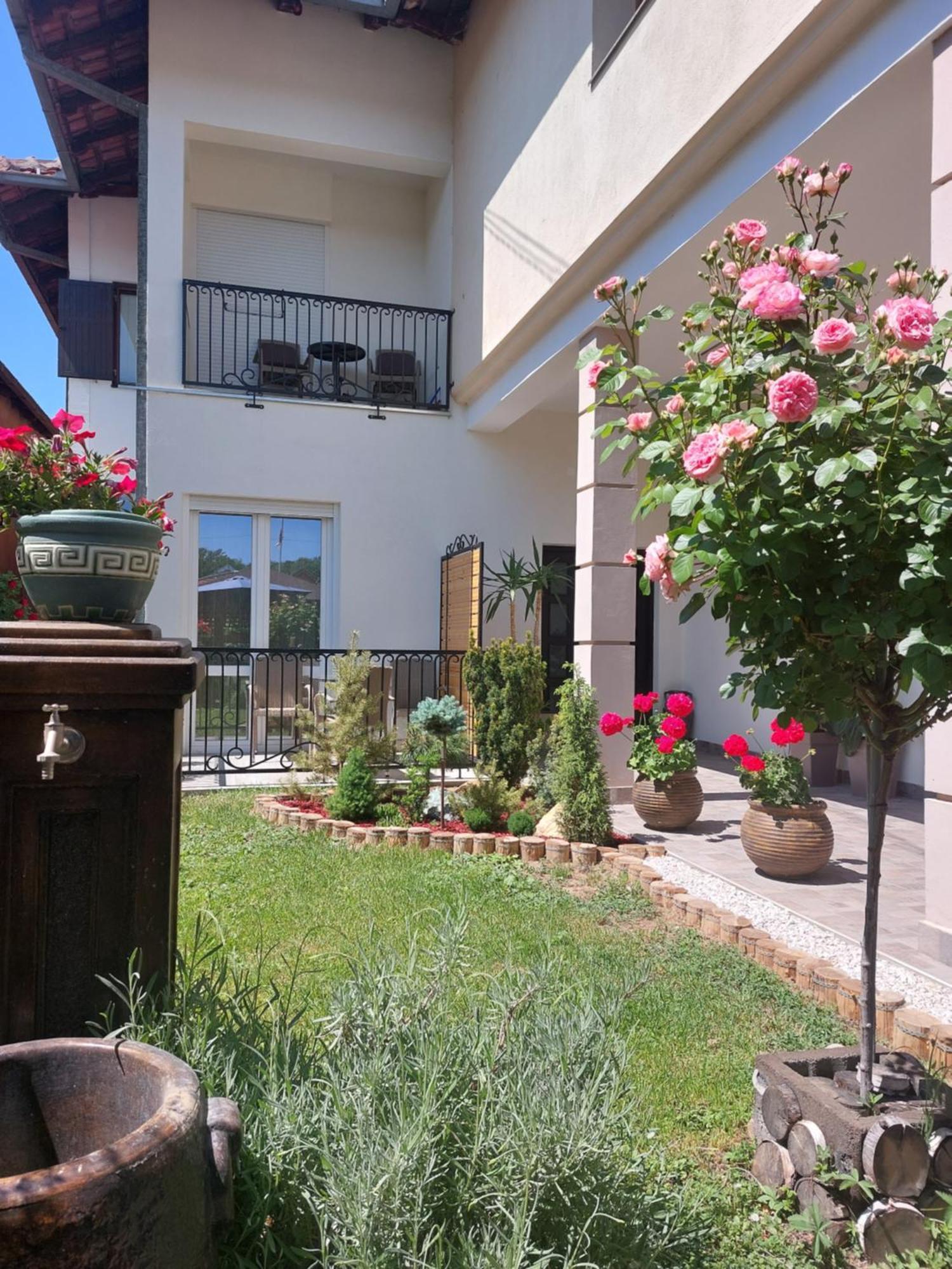 Apartmani Radulovic Vrnjacka Banja Ruang foto