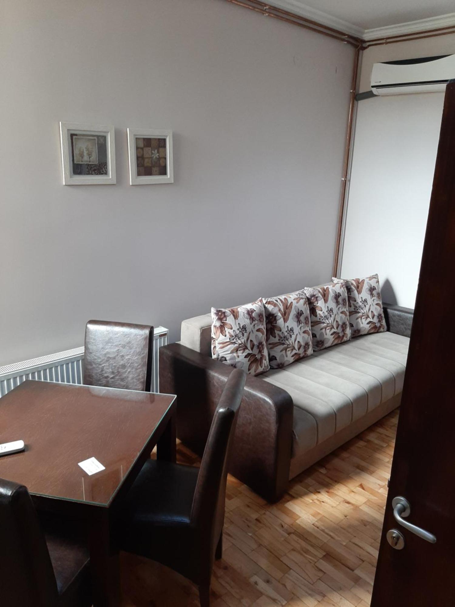 Apartmani Radulovic Vrnjacka Banja Ruang foto